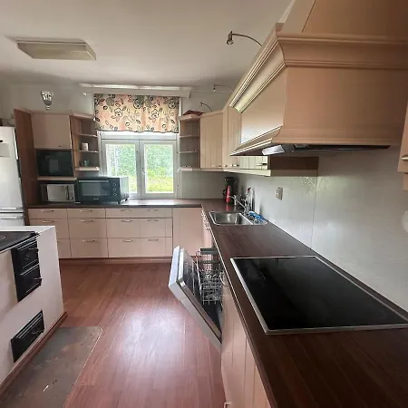 Affordable, Spacious House With Good Amenities! Laivaniemi