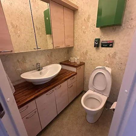 Affordable, Spacious House With Good Amenities! 别墅