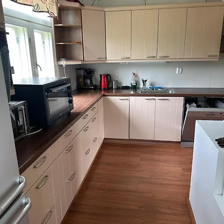 Affordable, Spacious House With Good Amenities! 别墅